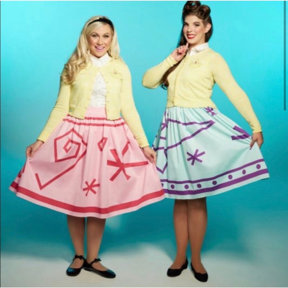 Disney Dress Shop Her Universe Alice in Wonderland Teacup Skirt pink size XLarge